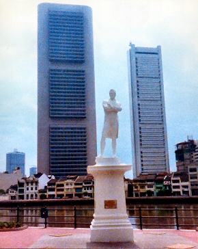 Raffles Statue