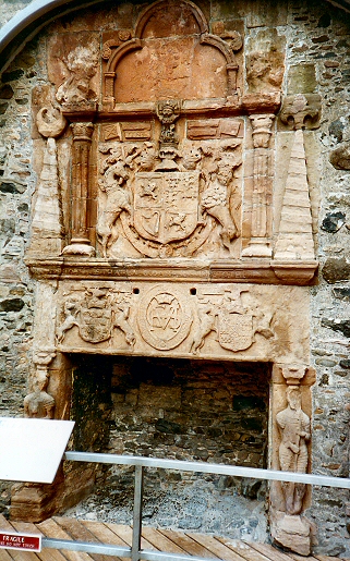 Huntly Castle - Heraldry (internal)