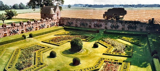 Edzell Castle - Garden