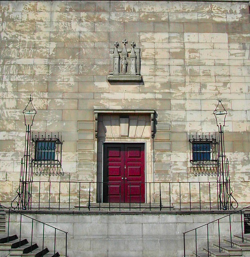 Town House - Official Door