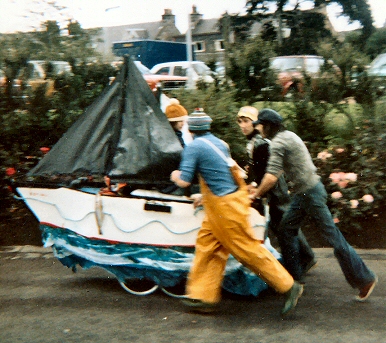 Beveridge Park Pram Race 1980 - Sailors