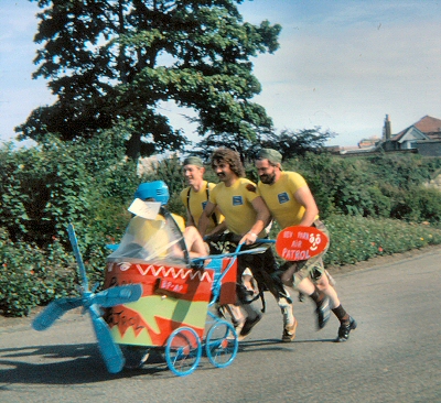 Beveridge Park Pram Race 1979 - Plane